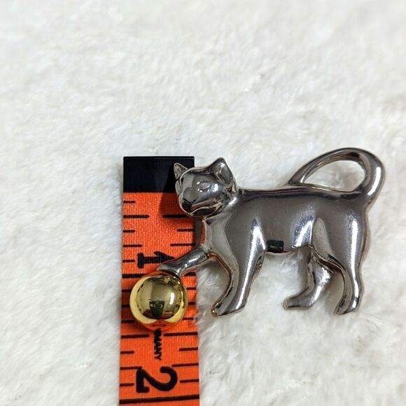 Vintage 1990's Silvertone Kitty Cat Brooche - Picture 6 of 9